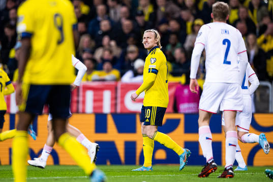 Emil Forsberg of Sweden looks dejected
