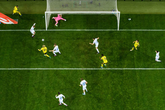 Robin Quaison and Emil Forsberg of Sweden against