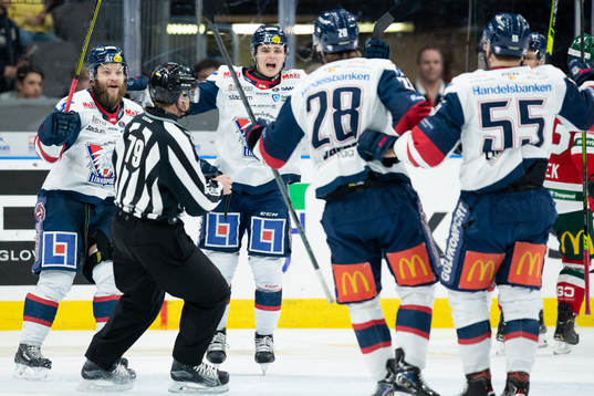 Linköpings Elliot Ekmark jublar