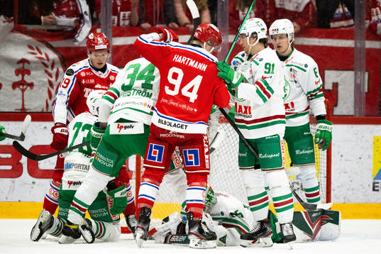 Timrås Sebastian Hartmann och Rögles Adam Tambellini