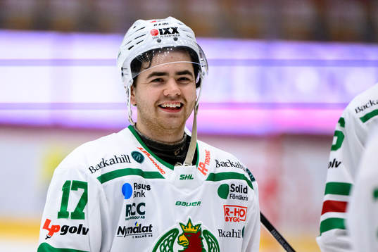 Rögles Philip Granath jublar