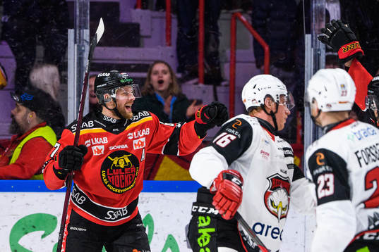 Luleås Linus Omark jublar