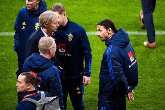 Team Manager Stefan Pettersson and Zlatan Ibrahimovic of