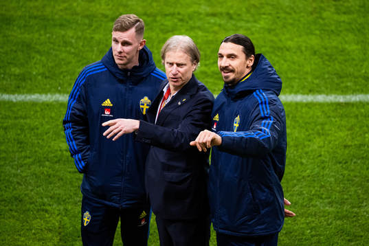 Emil Krafth, Team Manager Stefan Pettersson and Zlatan