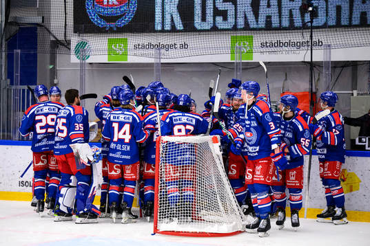 Oskarshamns spelare jublar