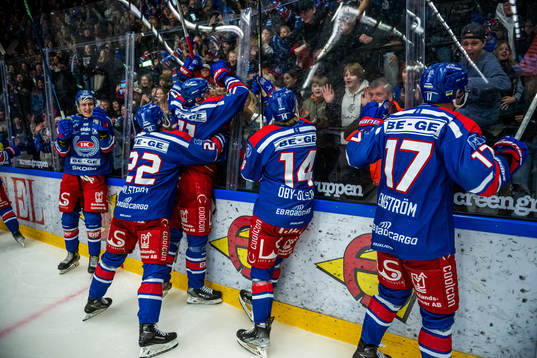 Oskarshamns spelare jublar