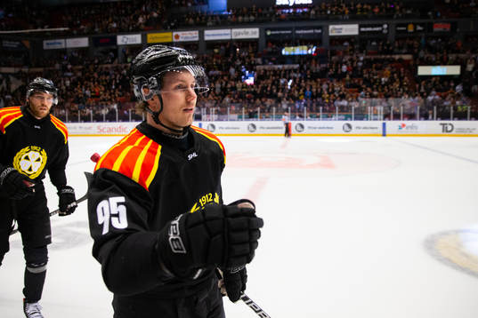 Brynäs Nick Olesen jublar