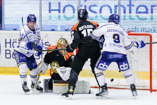 Brynäs målvakt Veini Vehviläinen släpper in 4-4