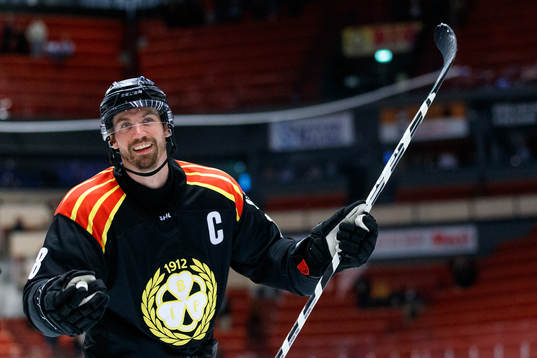 Brynäs Anton Rödin jublar