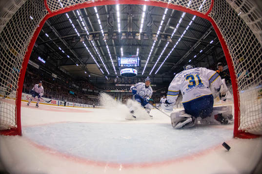 Leksands målvakt Kasimir Kaskisuo släpper in 1-0