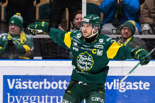 Björklövens Fredric Andersson jublar