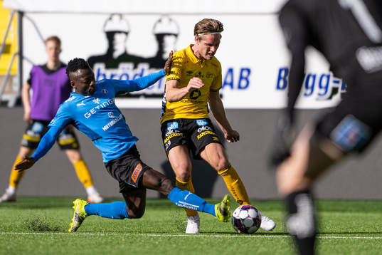 Halmstads Thomas Boakye och Elfsborgs Oliver Zandén