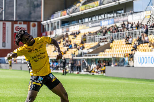 Elfsborgs Michael Baidoo jublar