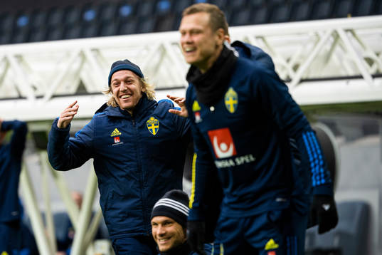 Emil Forsberg of Sweden reacts
