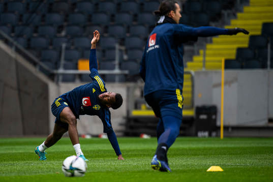 Anthony Elanga of Sweden