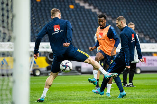Anthony Elanga of Sweden