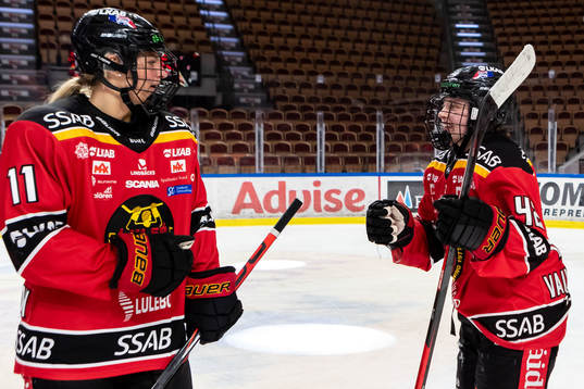 Luleås Viivi Vainikka  jublar