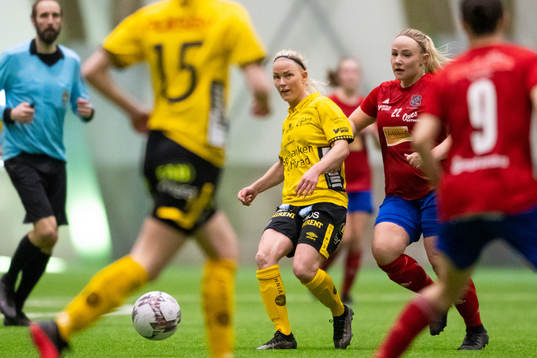 Elfsborgs Sara Jardving och Sävedalens Emma Wahlsten