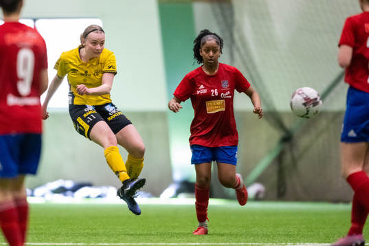 Elfsborgs Leann Nyström och Sävedalens Rahel Yared