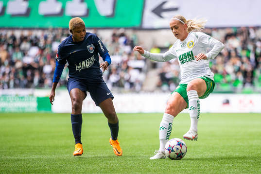 Eskilstunas Ngozi Sonia Okobi-Okeoghene och Hammarbys Elsa