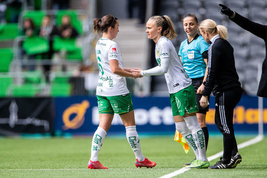 Hammarbys Fanny Hjelm och Matilda Vinberg