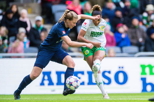 Eskilstunas Elise Stenevik och Hammarbys Madelen Janogy