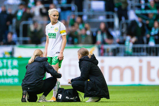Hammarbys Alice Carlsson deppar