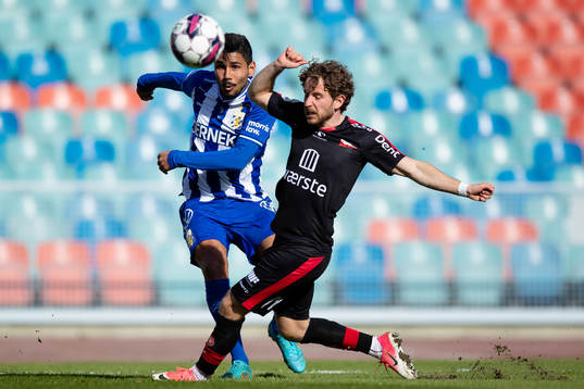IFK Göteborgs Hosam Aiesh och Fredrikstads Ludvig Begby
