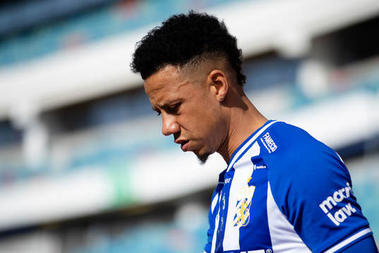 IFK Göteborgs Tobias Sana innan träningsmatchen i fotboll