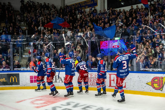 Oskarshamns spelare jublar