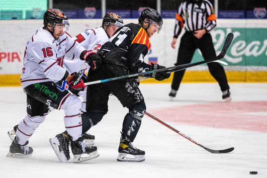 Örebros Daniel Audette och Brynäs Greg Scott