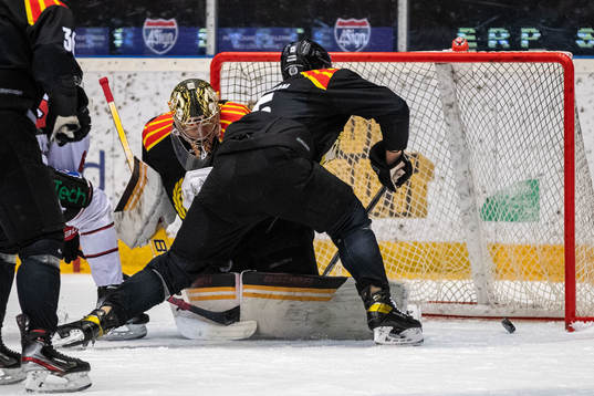 Brynäs målvakt Veini Vehviläinen