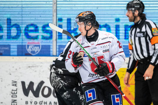 Örebros Linus Öberg jublar
