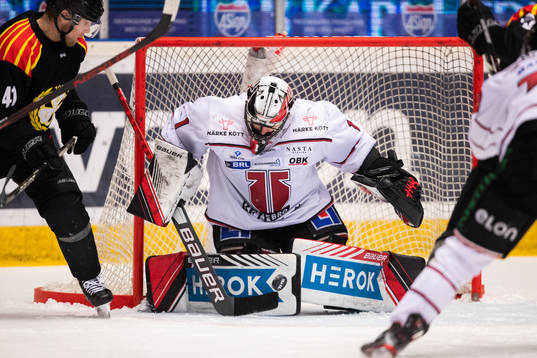 Örebros målvakt Jhonas Enroth