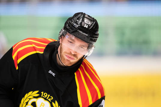 Brynäs Oscar Eklind deppar