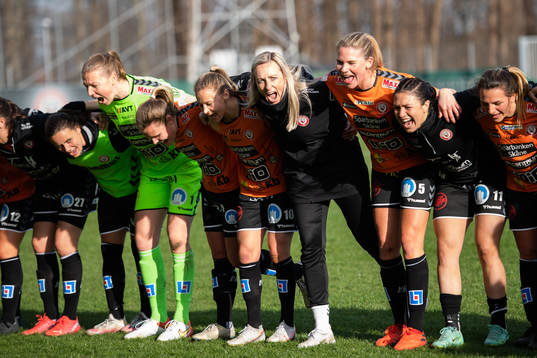 Kristianstads tränare Elisabet Gunnarsdóttir jublar