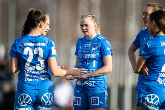 Kalmars Amanda Persson deppar