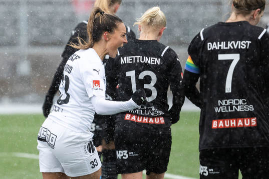 Häckens Johanna Rytting Kaneryd jublar