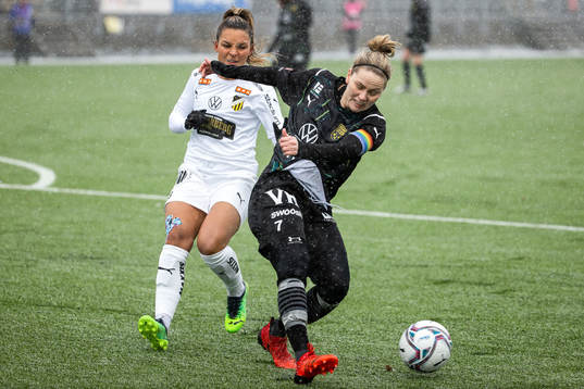 Umeås Lisa Dahlkvist och Häckens Johanna Rytting Kaneryd