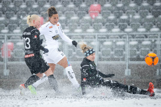 Umeås Anni Miettunen och Lisa Dahlkvist