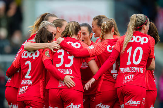 Elisabeth Terland of Brann celebrates