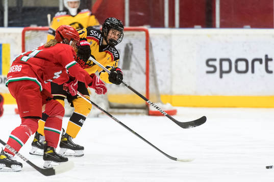 Modos Olivia Lindberg och Luleås Julia Hjelm