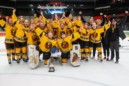 Bläddra bland fler bilder av Ishockey, Dam, Juniorcupen