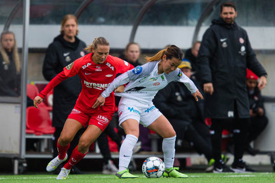 Lisa Fjeldstad Naalsund of Brann and Yuuka Kurosaki of