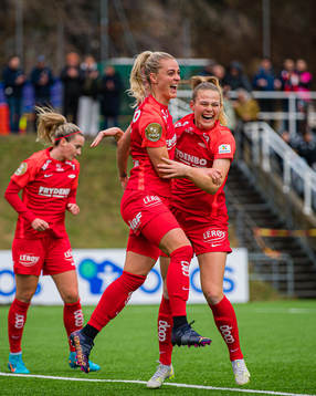 Svava Ros Gudmundsdottir of Brann celebrates