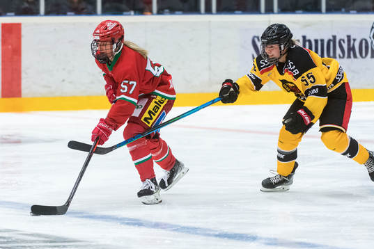 Modos Anna Andersson och Luleås Signe Jonsson