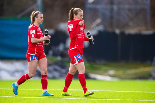 Örebros Jenna Hellstrom deppar