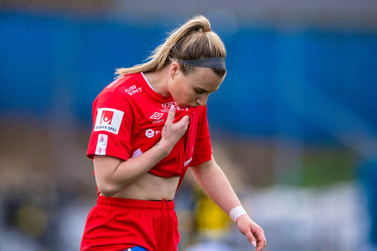 Örebros Jenna Hellstrom deppar