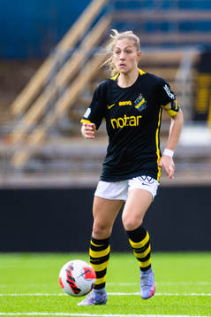 s Hannah Davison