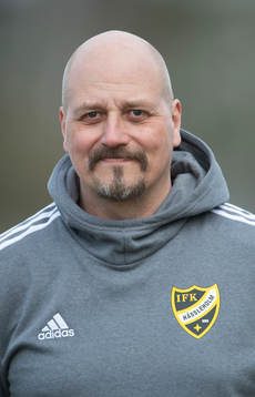 IFK Hässleholms tränare Anders Swahn i A-truppen, lagbild